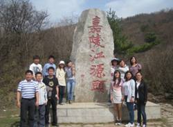 说明: I:\Sweet Memories\北京\2011-4-18~4-30考察\4-27\秦岭，嘉陵江源头\IMG_5180.JPG