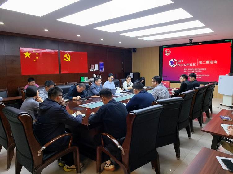 餐厅里的人们

AI 生成的内容可能不正确。